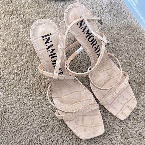 Nude Heels - Picture 3 of 4